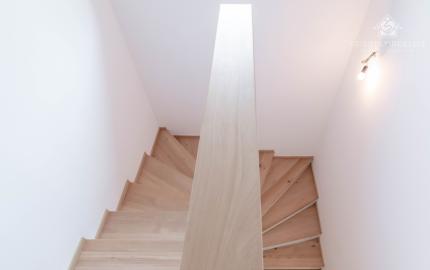 EXKLUZÍVNE NA PREDAJ KOMFORTNÝ 5-IZBOVÝ RODINNÝ DOM V MODRE