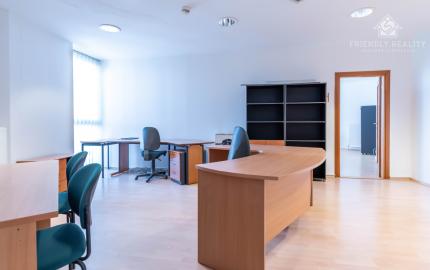 Prenájom kancelárií na Zlatých pieskoch pri Shopping Palace