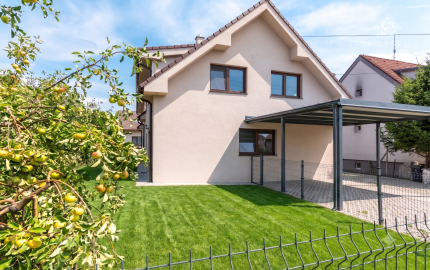 *Exkluzívne*5-IZBOVÁ NOVOSTAVBA V MODRE | 142 m² | CENTRUM  A ŠKOLY  NA DOSAH |ZÁHRADA |A0|