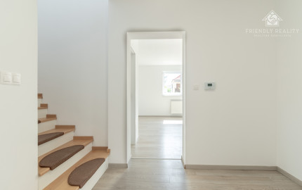 *Exkluzívne*5-IZBOVÁ NOVOSTAVBA V MODRE | 142 m² | CENTRUM  A ŠKOLY  NA DOSAH |ZÁHRADA |A0|
