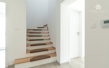 *Exkluzívne*5-IZBOVÁ NOVOSTAVBA V MODRE | 142 m² | CENTRUM  A ŠKOLY  NA DOSAH |ZÁHRADA |A0|