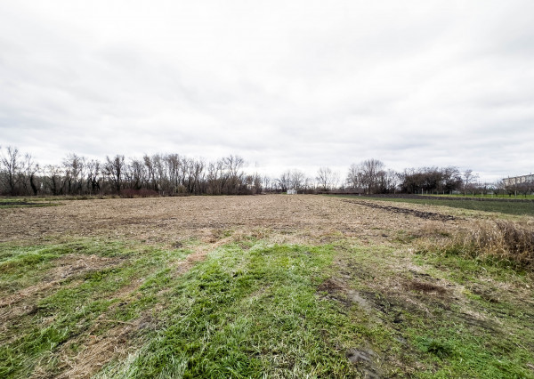 Rezervované!!!Na predaj stavebný pozemok v obci Baloň