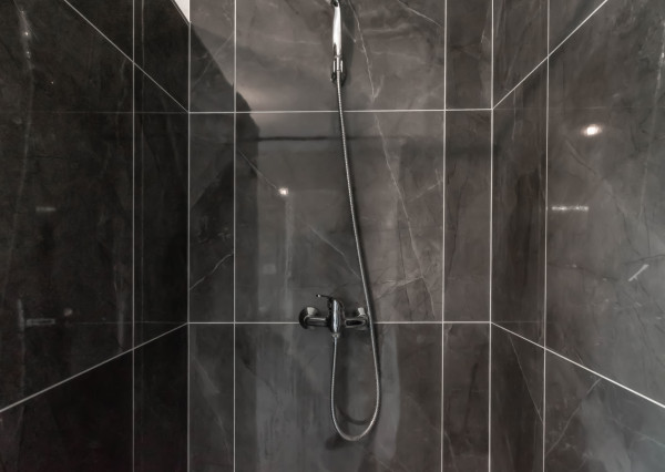 EXKLUZÍVNE NA PREDAJ KOMFORTNÝ 5-IZBOVÝ RODINNÝ DOM V MODRE