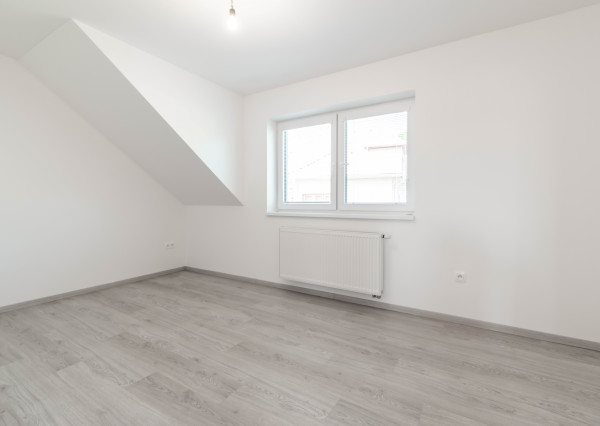 EXKLUZÍVNE NA PREDAJ KOMFORTNÝ 5-IZBOVÝ RODINNÝ DOM V MODRE