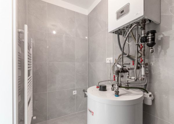 EXKLUZÍVNE NA PREDAJ KOMFORTNÝ 5-IZBOVÝ RODINNÝ DOM V MODRE