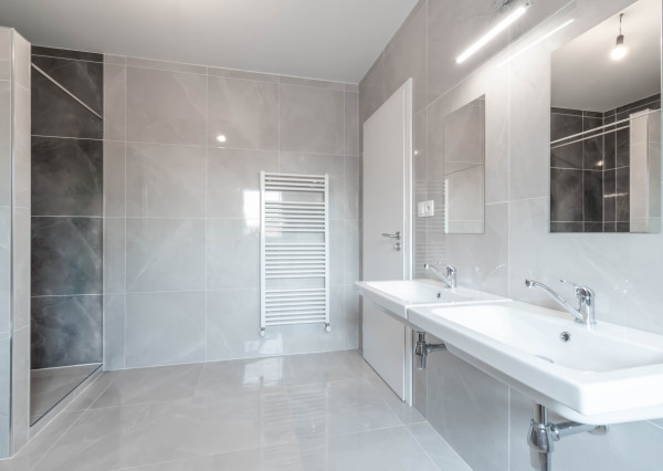 EXKLUZÍVNE NA PREDAJ KOMFORTNÝ 5-IZBOVÝ RODINNÝ DOM V MODRE