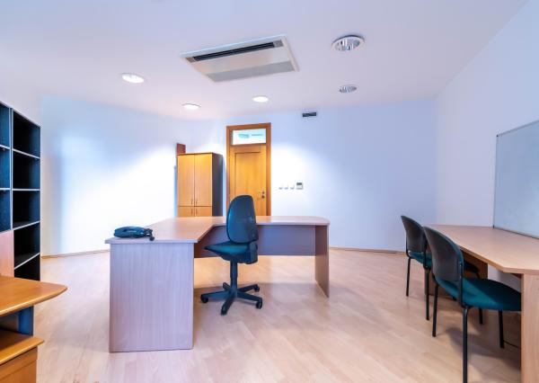 Prenájom kancelárií na Zlatých pieskoch pri Shopping Palace