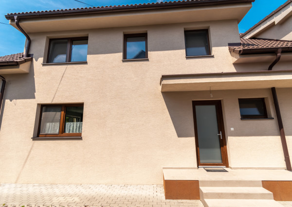 *Exkluzívne*5-IZBOVÁ NOVOSTAVBA V MODRE | 142 m² | CENTRUM  A ŠKOLY  NA DOSAH |ZÁHRADA |A0|