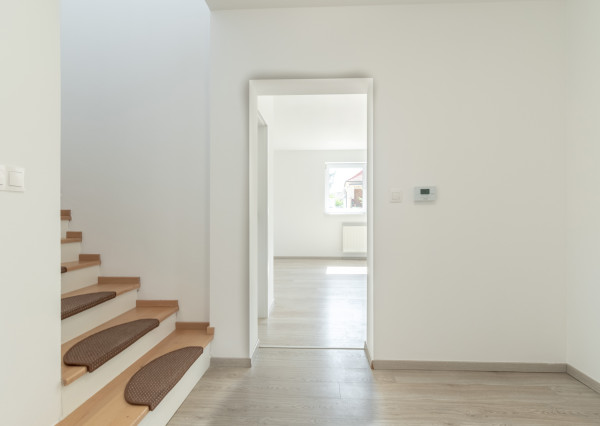 *Exkluzívne*5-IZBOVÁ NOVOSTAVBA V MODRE | 142 m² | CENTRUM  A ŠKOLY  NA DOSAH |ZÁHRADA |A0|