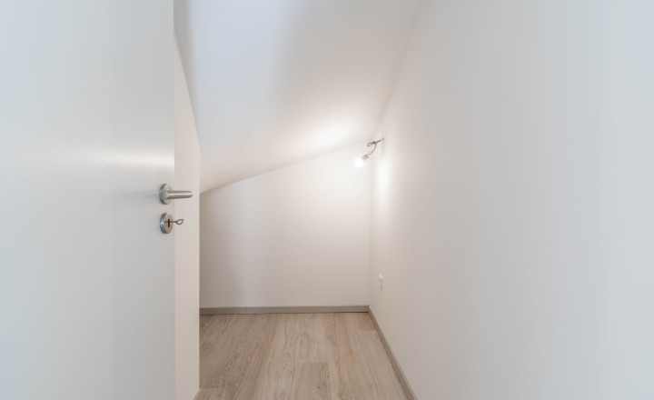 *Exkluzívne*5-IZBOVÁ NOVOSTAVBA V MODRE | 142 m² | CENTRUM  A ŠKOLY  NA DOSAH |ZÁHRADA |A0| - fotografia 37