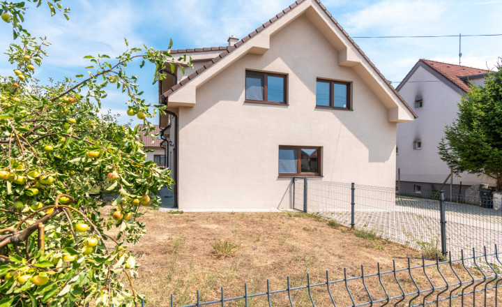 *Exkluzívne*5-IZBOVÁ NOVOSTAVBA V MODRE | 142 m² | CENTRUM  A ŠKOLY  NA DOSAH |ZÁHRADA |A0| - fotografia 19