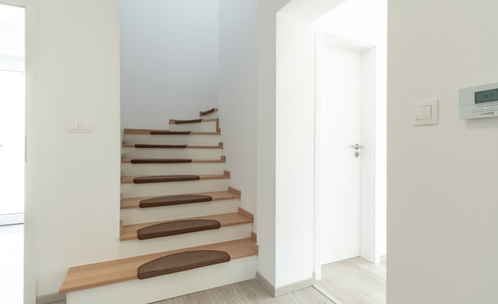 *Exkluzívne*5-IZBOVÁ NOVOSTAVBA V MODRE | 142 m² | CENTRUM  A ŠKOLY  NA DOSAH |ZÁHRADA |A0| - fotografia 31