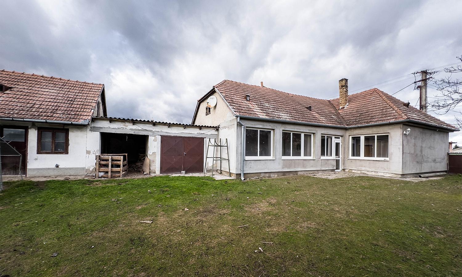 Rezervované!!!Na predaj stavebný pozemok v obci Baloň